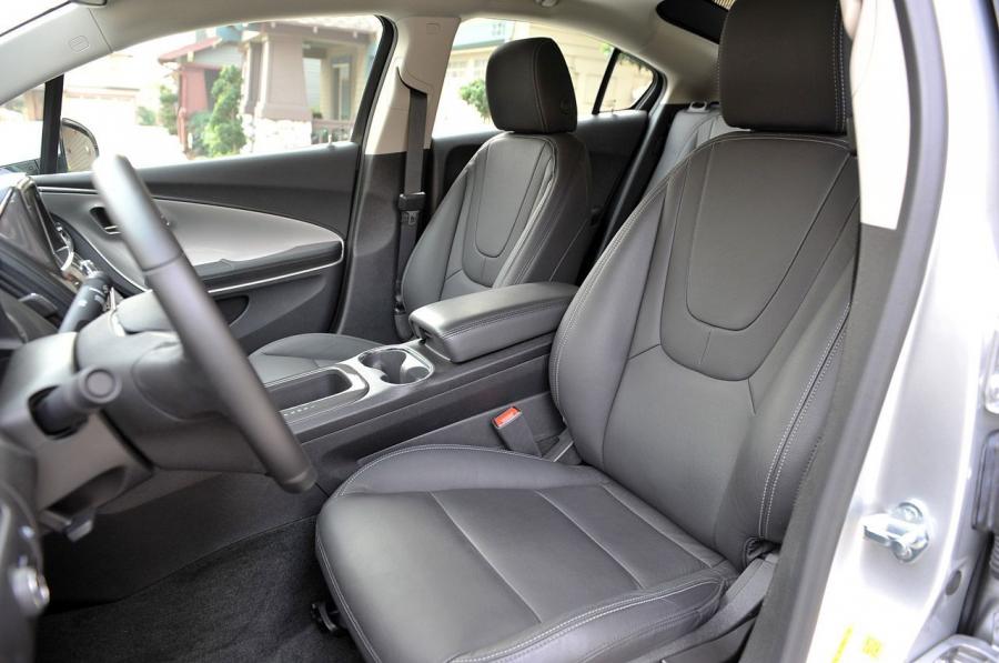  Chevrolet Volt 2013 года  (фото 49 из 82)